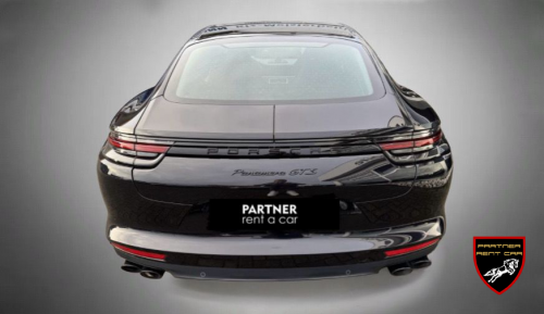 Porsche Panamera GTS poza 2