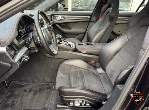 Porsche Panamera GTS poza 4